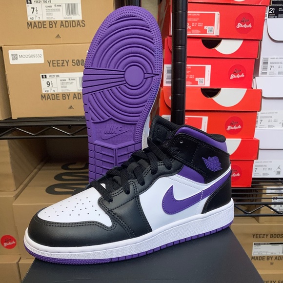Nike Air Jordan 1 Mid Dark Iris Black White Shoes 554724-095 Youth & Men's Sizes - Picture 11 of 12